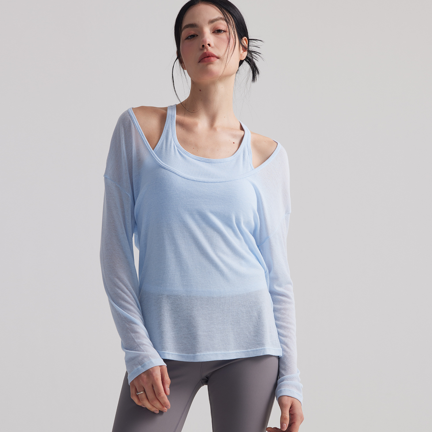 女性用ルーズセミシアー長袖アスレチックヨガチュニックトップピ - Yoga Fitness Outfit のレビューと価格